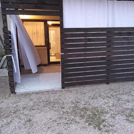 Labandabassottiferrara 아파트 Monestirolo